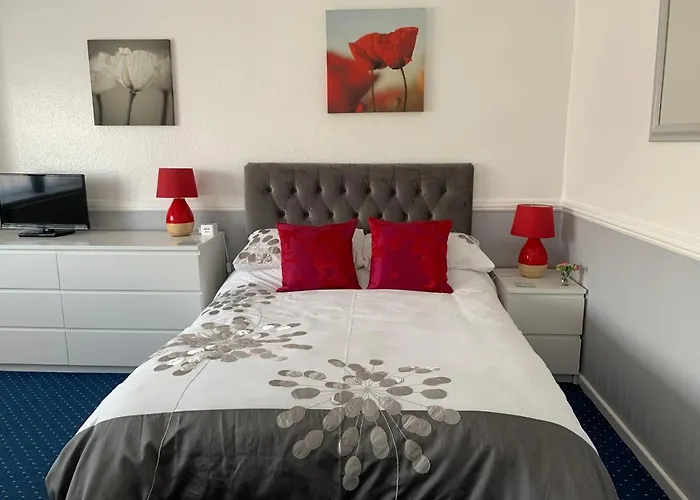 Chateau Dale Holiday Apartments