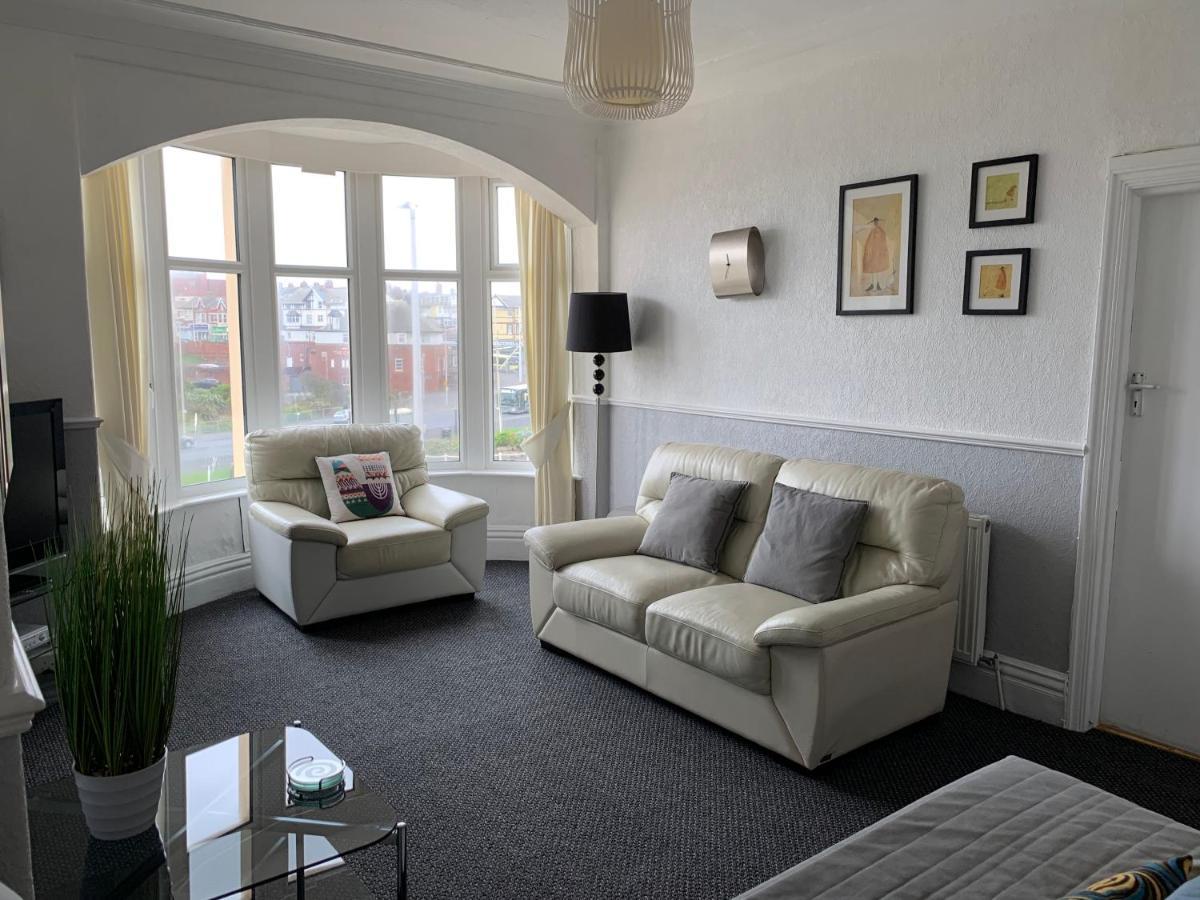 Chateau Dale Holiday Apartment *